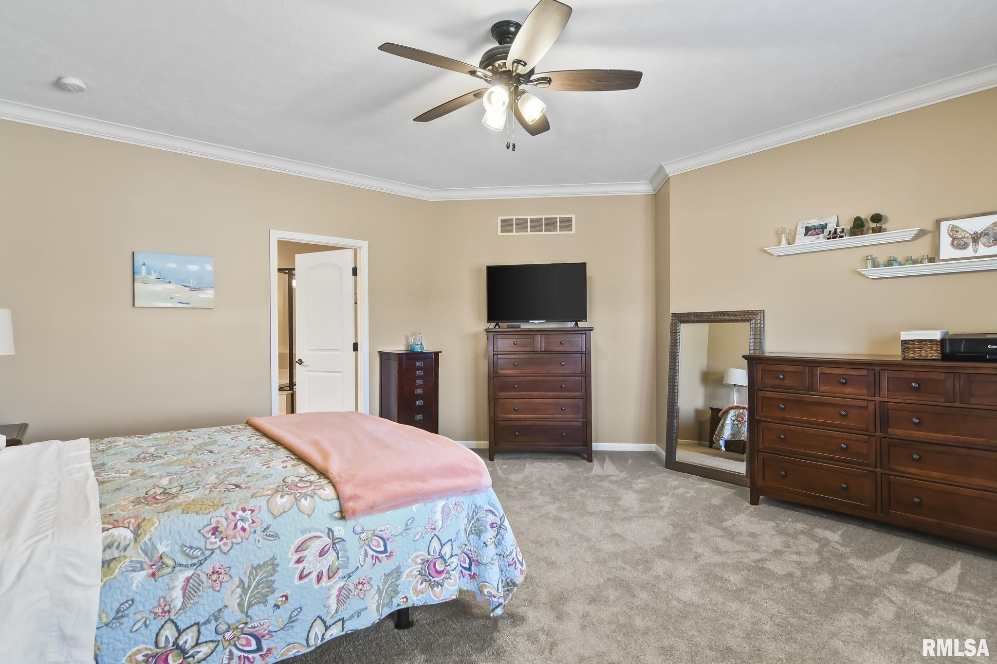 6209 WINTERBERRY Lane