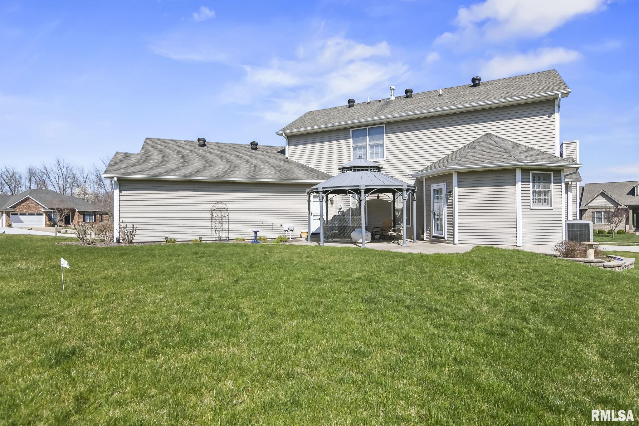 6209 WINTERBERRY Lane