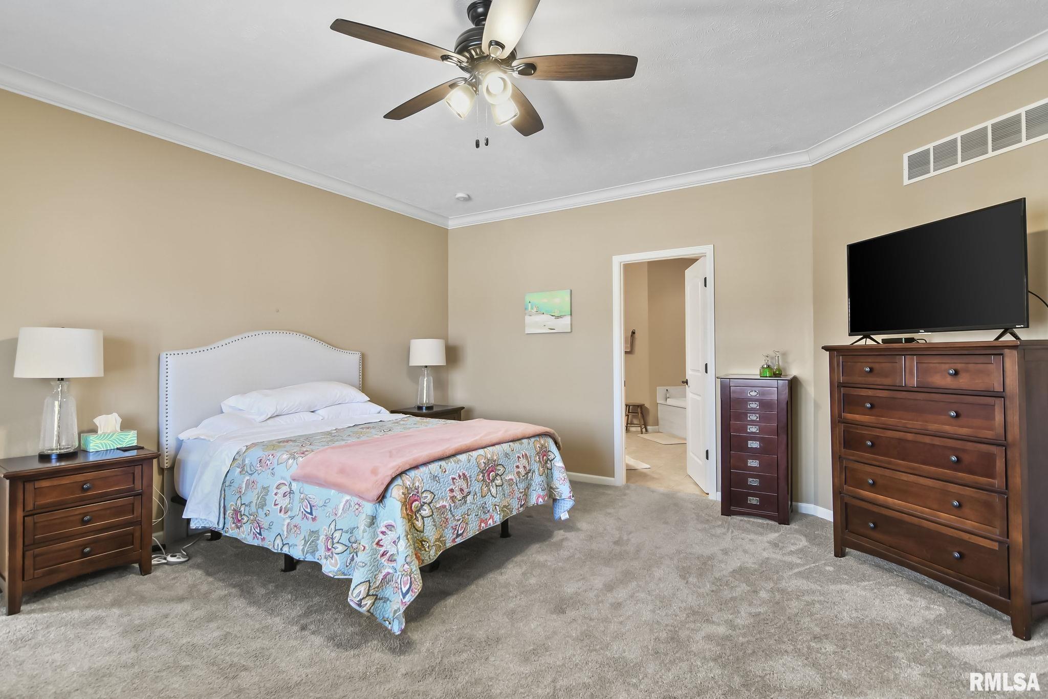 6209 WINTERBERRY Lane