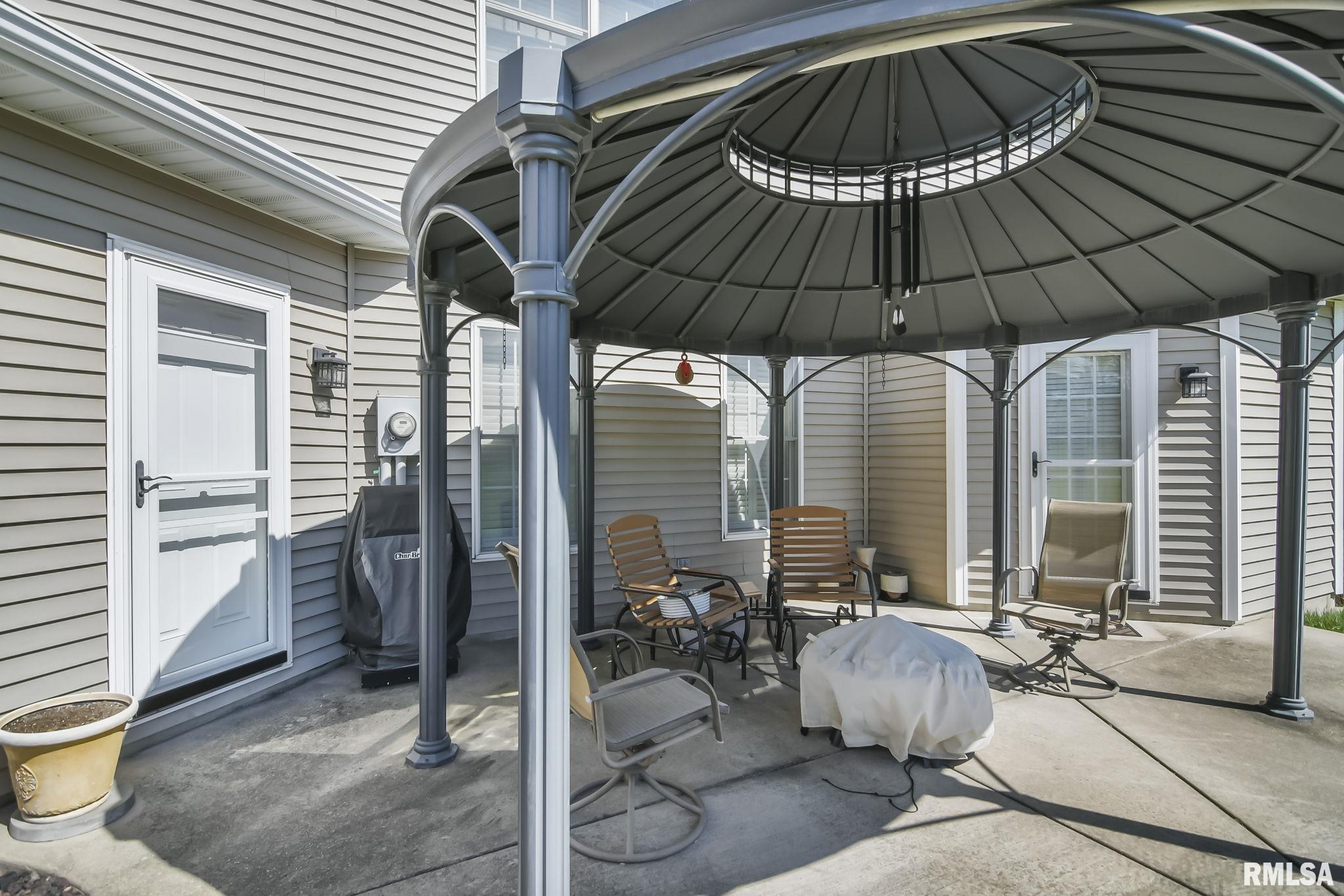 6209 WINTERBERRY Lane