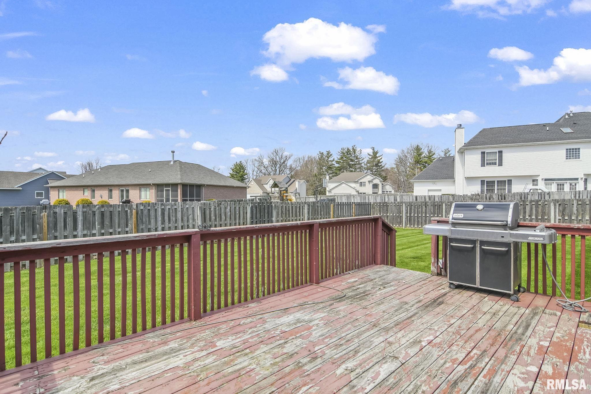 3009 Red Bud Lane