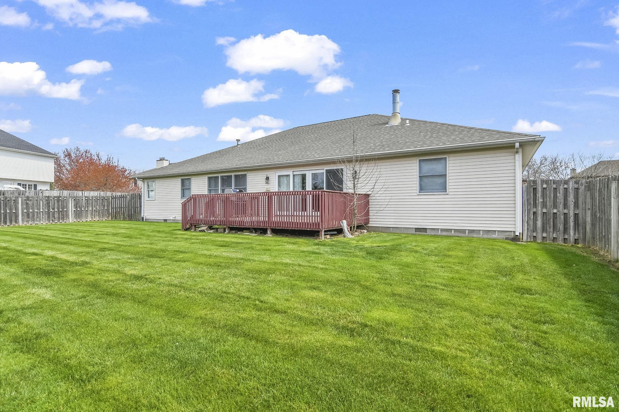 3009 Red Bud Lane