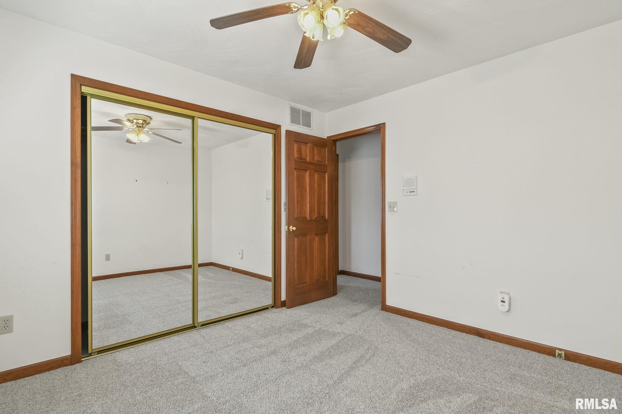 3009 Red Bud Lane
