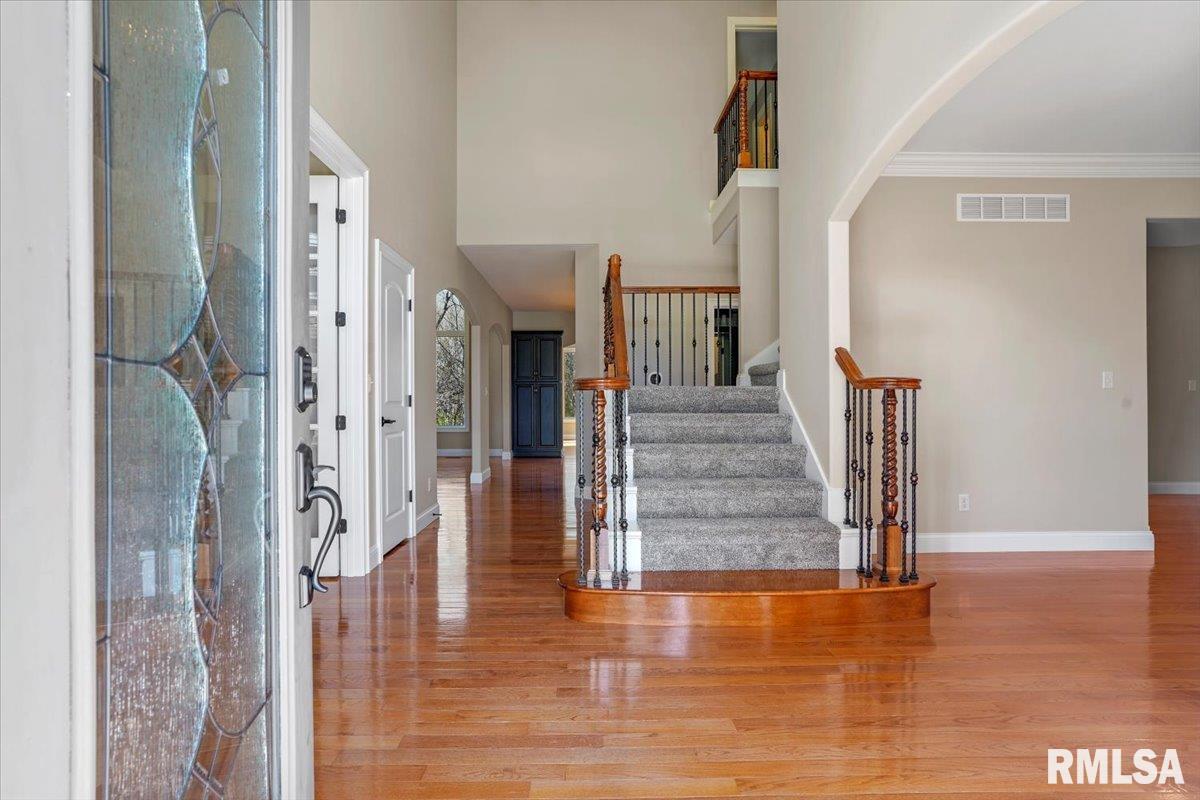 4213 Creek Drive