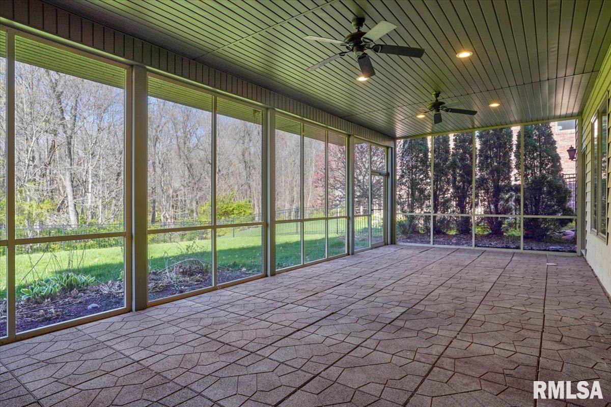 4213 Creek Drive