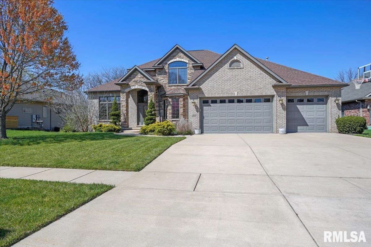 4213 Creek Drive
