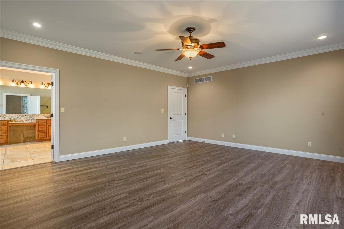 4213 Creek Drive