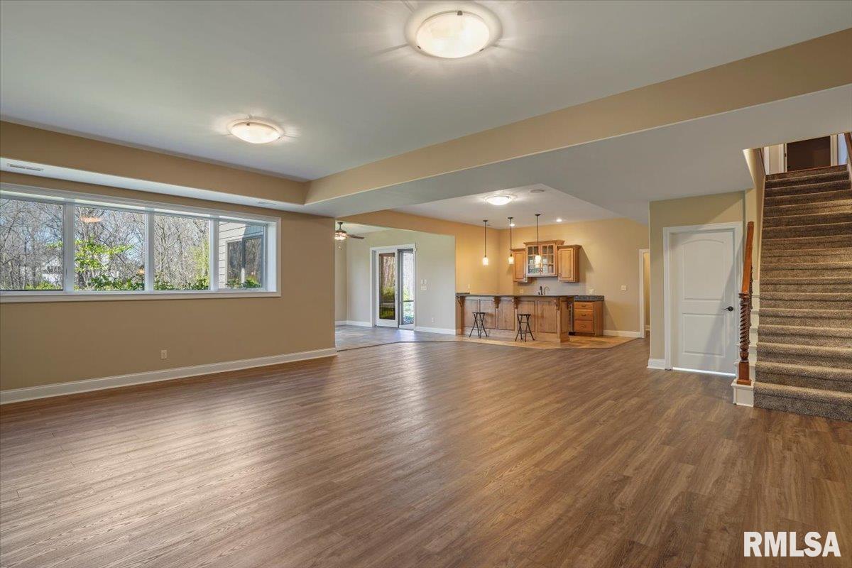 4213 Creek Drive