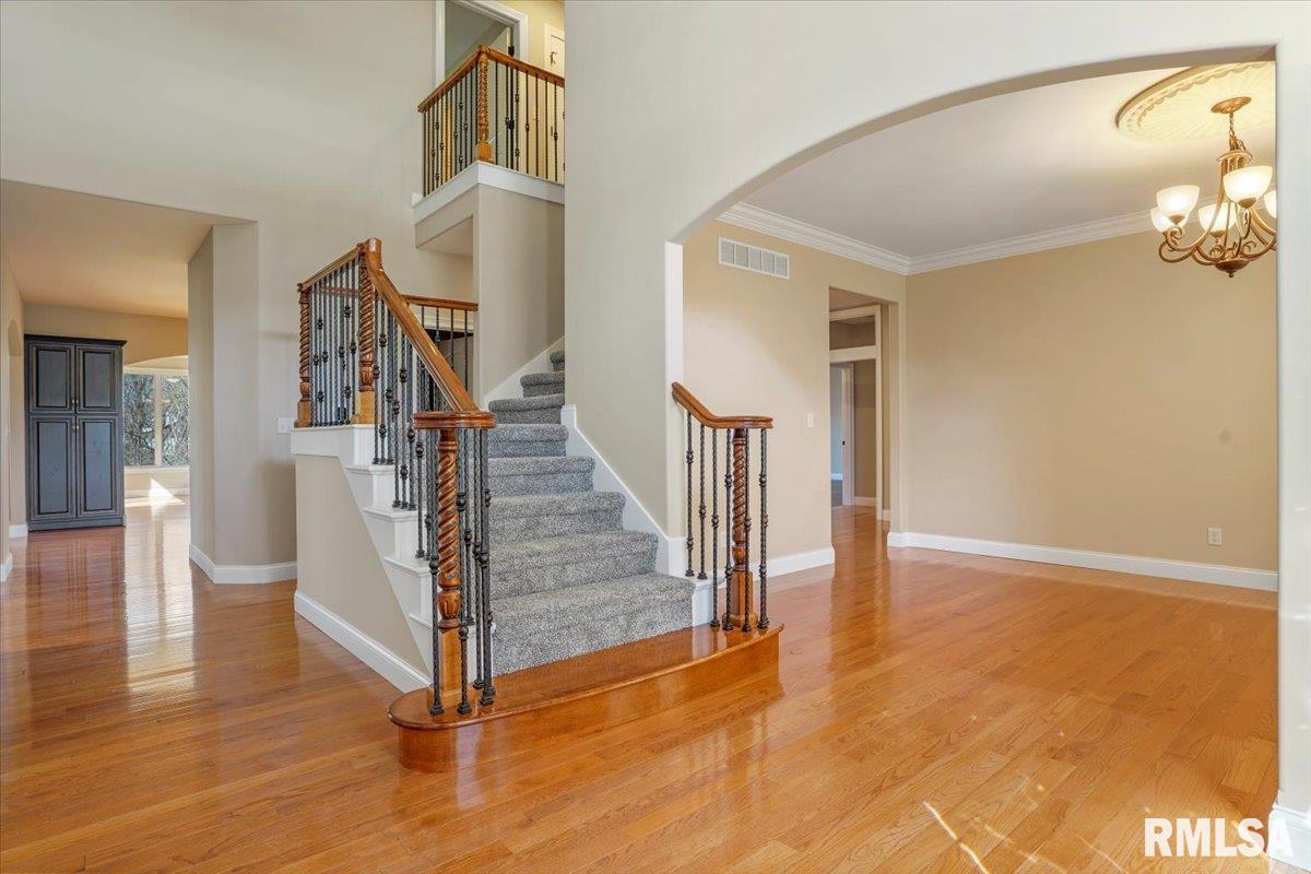 4213 Creek Drive