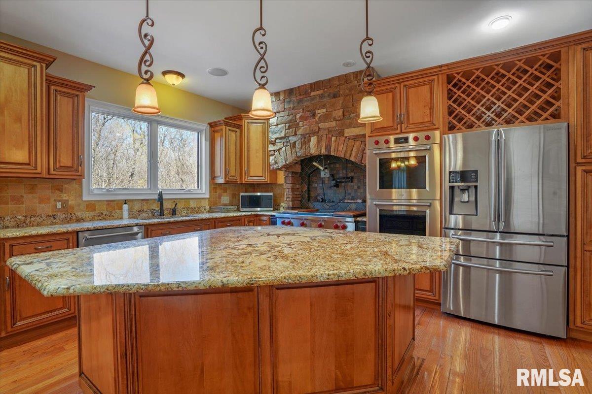 4213 Creek Drive