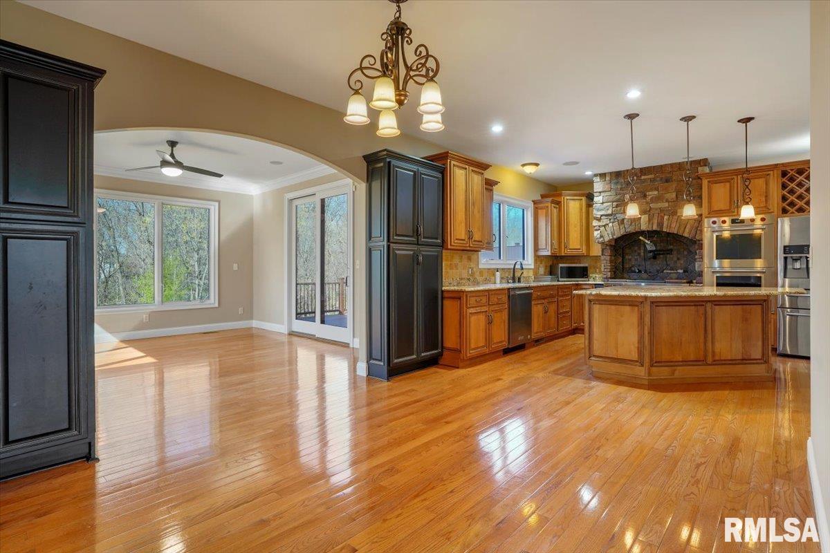 4213 Creek Drive