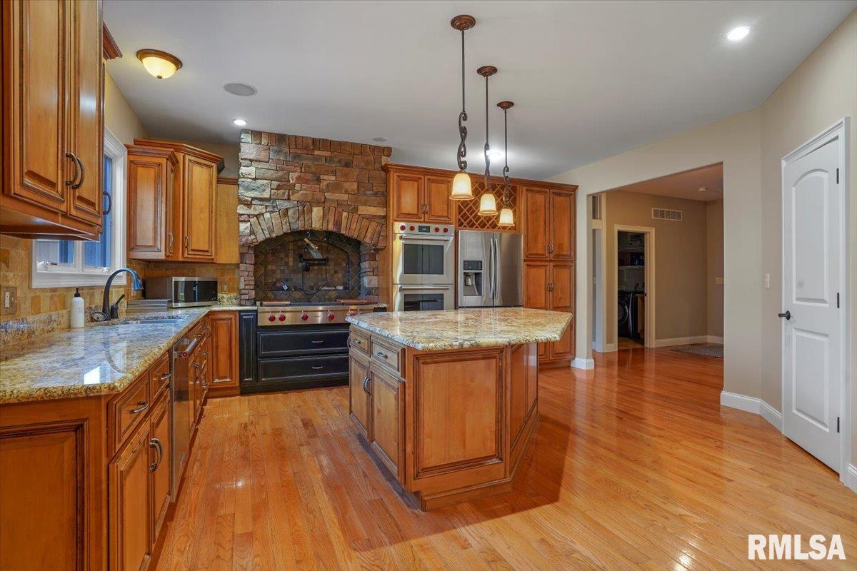 4213 Creek Drive