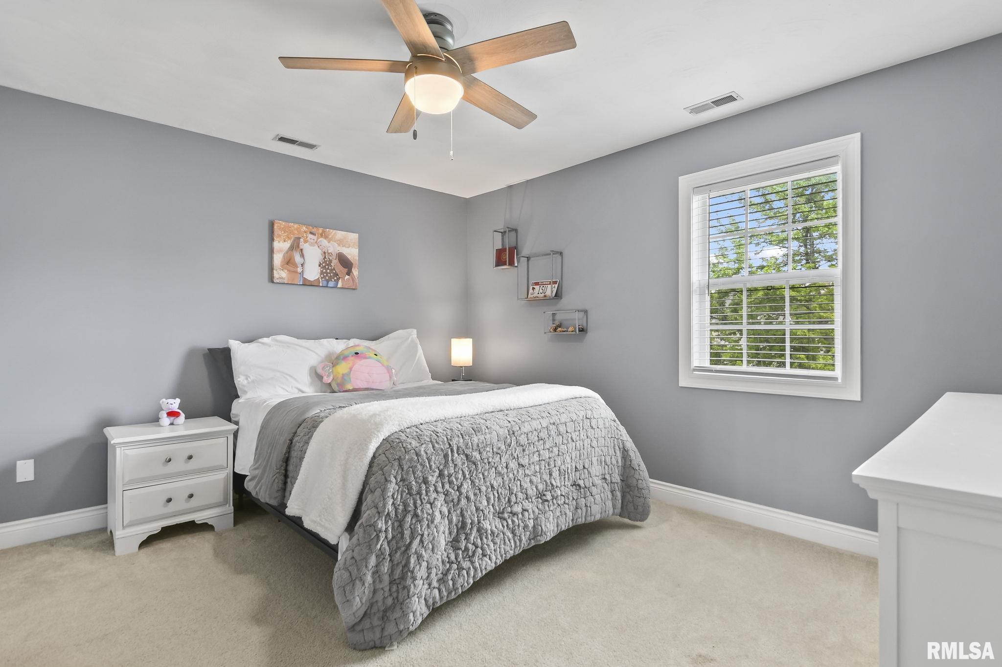 2409 Hurstbourne Lane