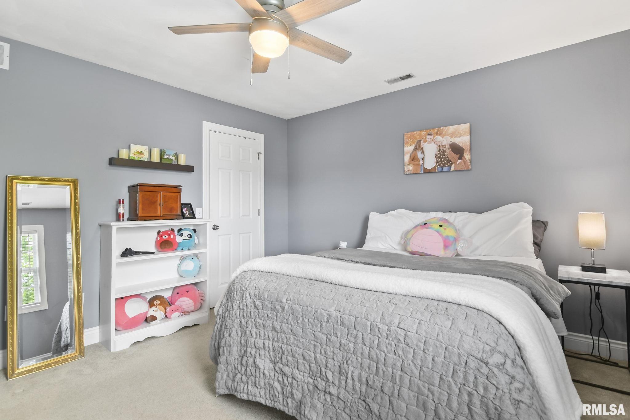 2409 Hurstbourne Lane