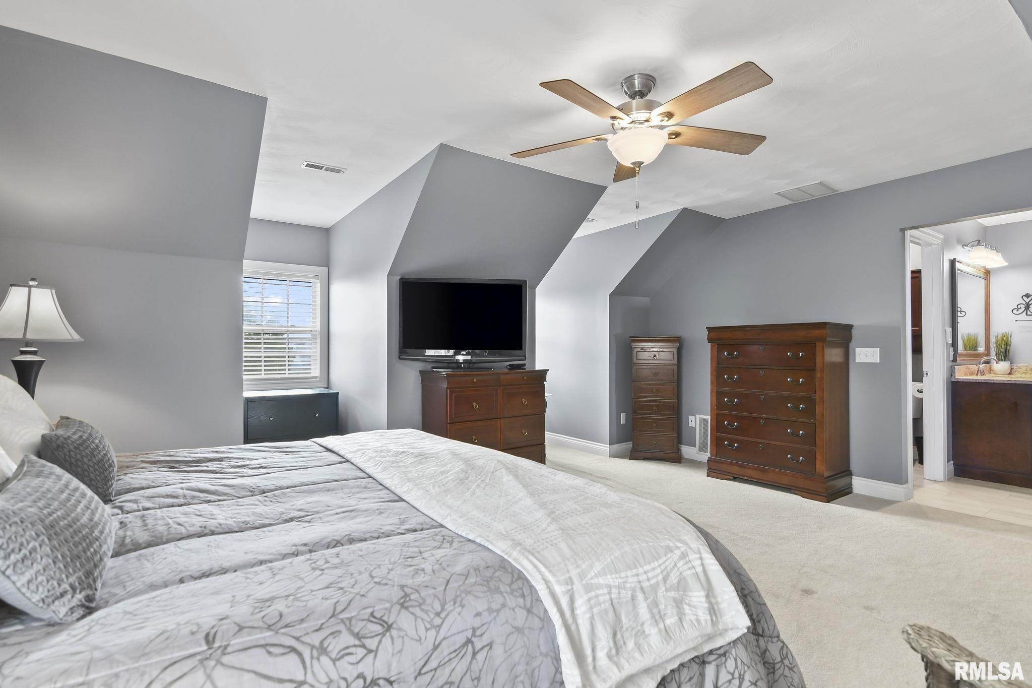 2409 Hurstbourne Lane