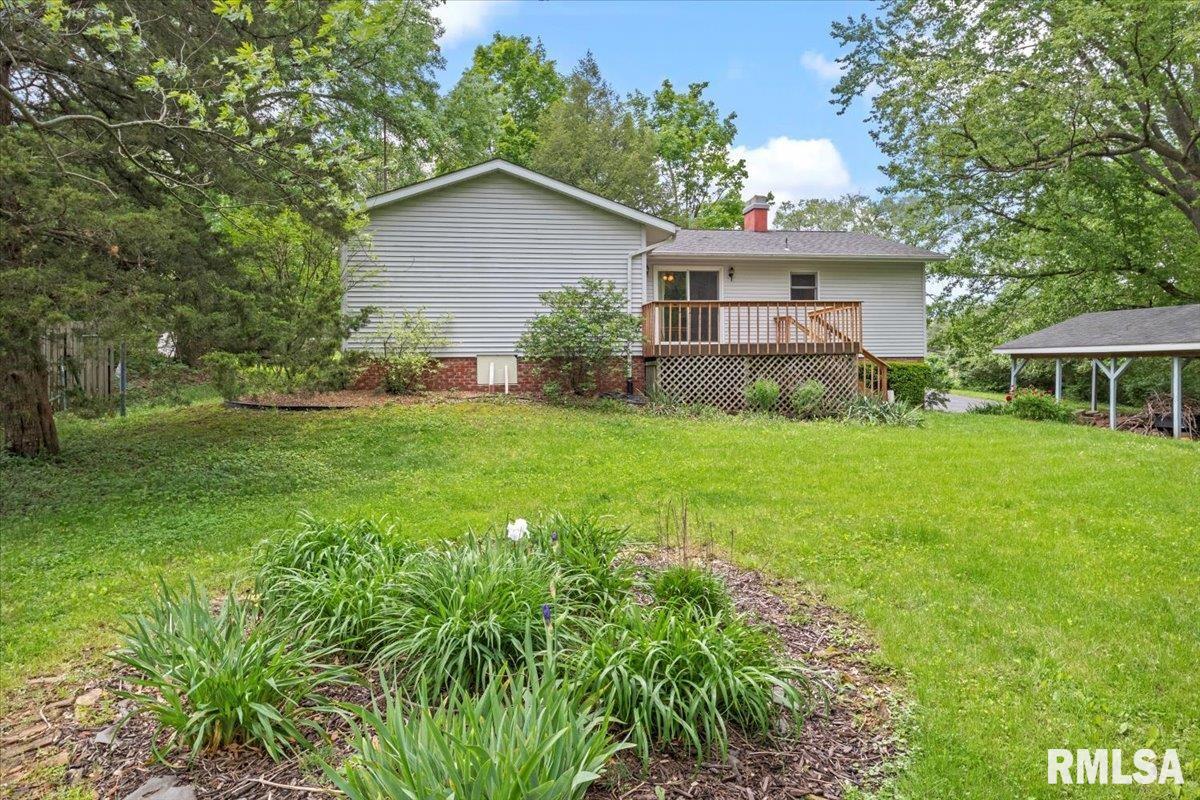 8 CAROLE Road