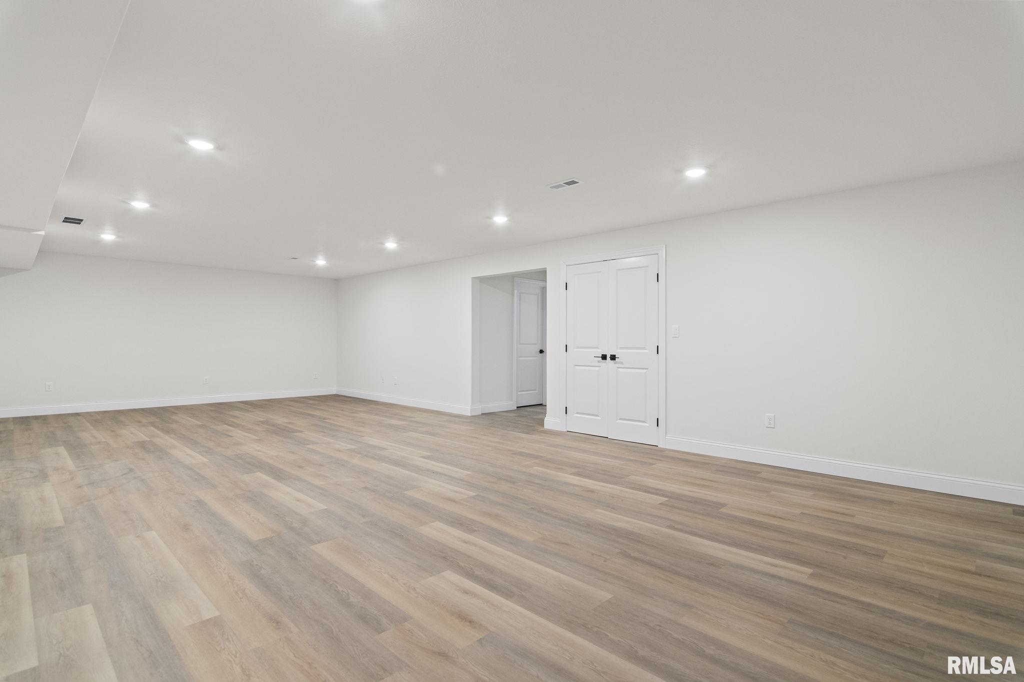 5226 Verdant Lane