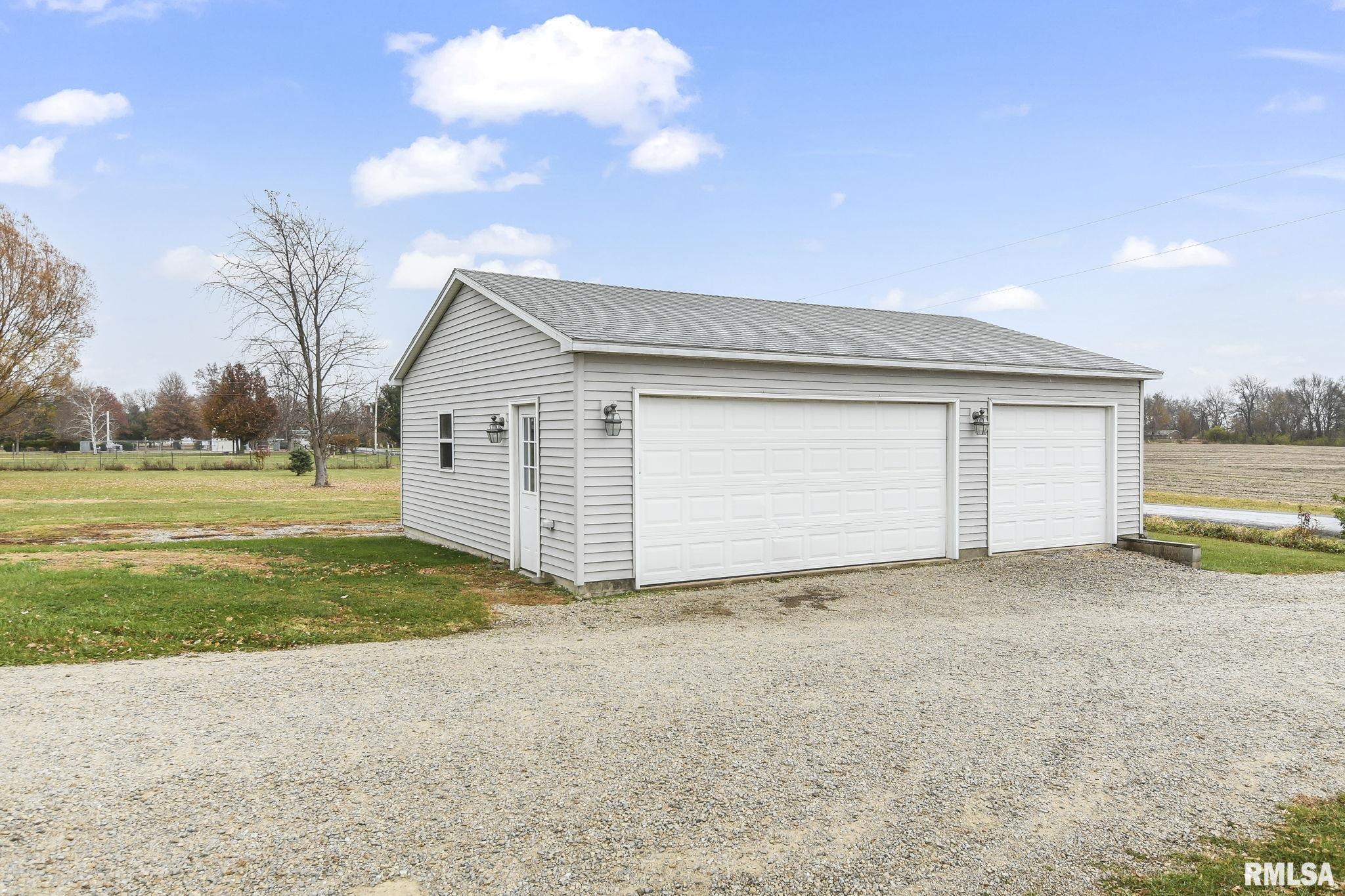275 W Road