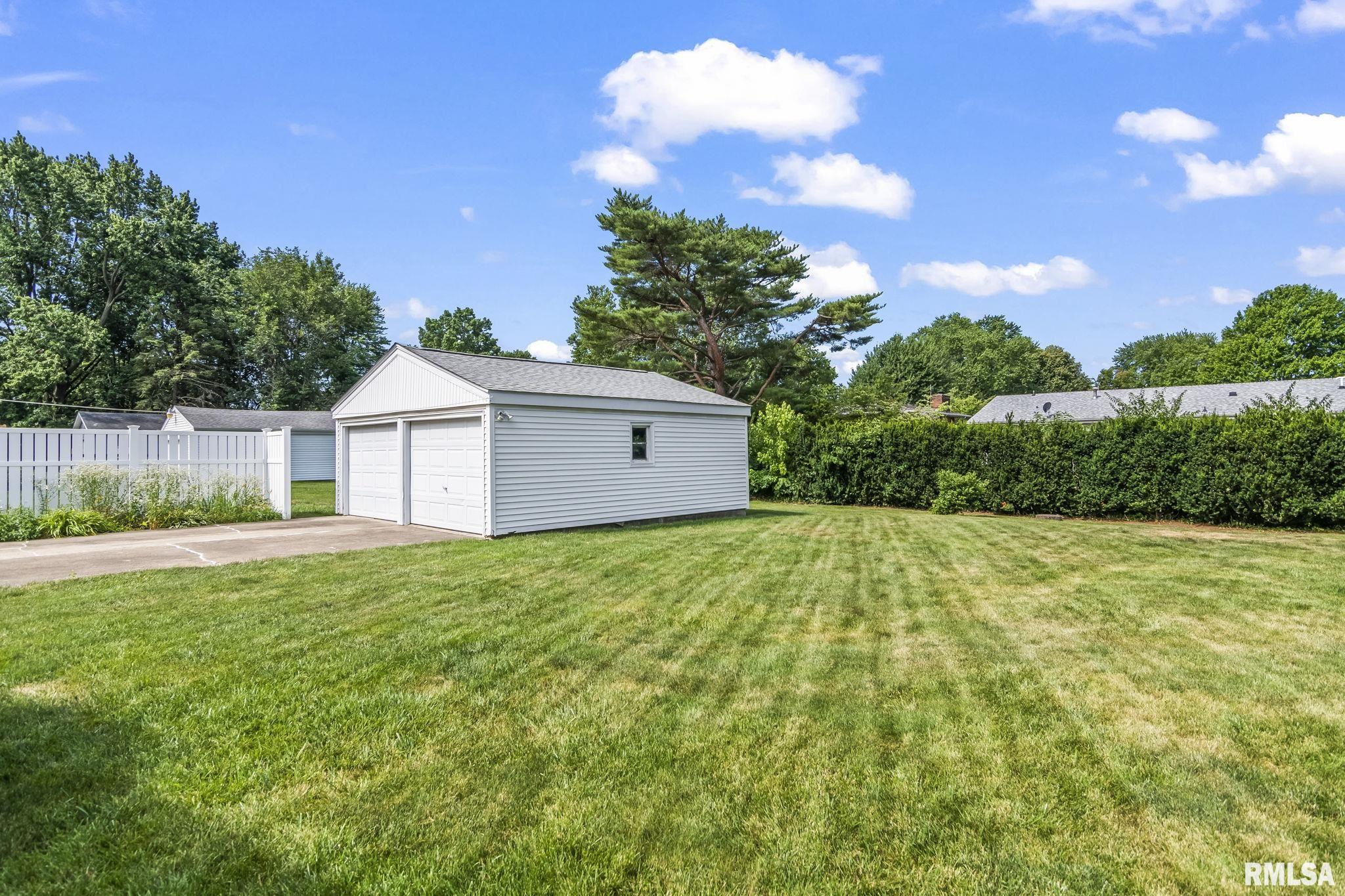 2621 BENNINGTON Drive
