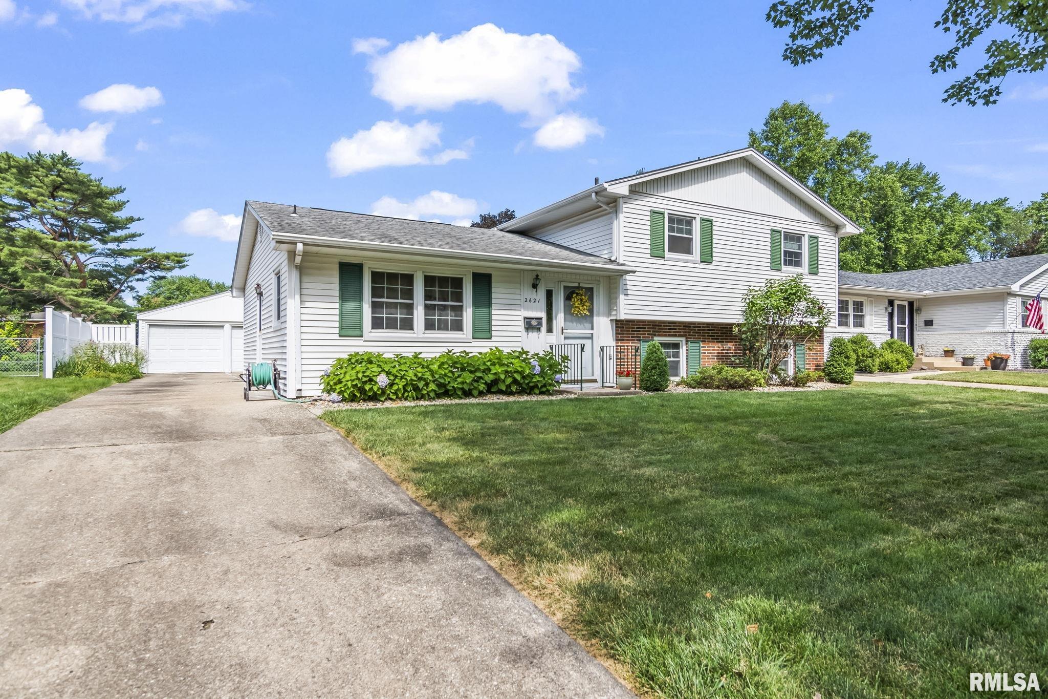 2621 BENNINGTON Drive