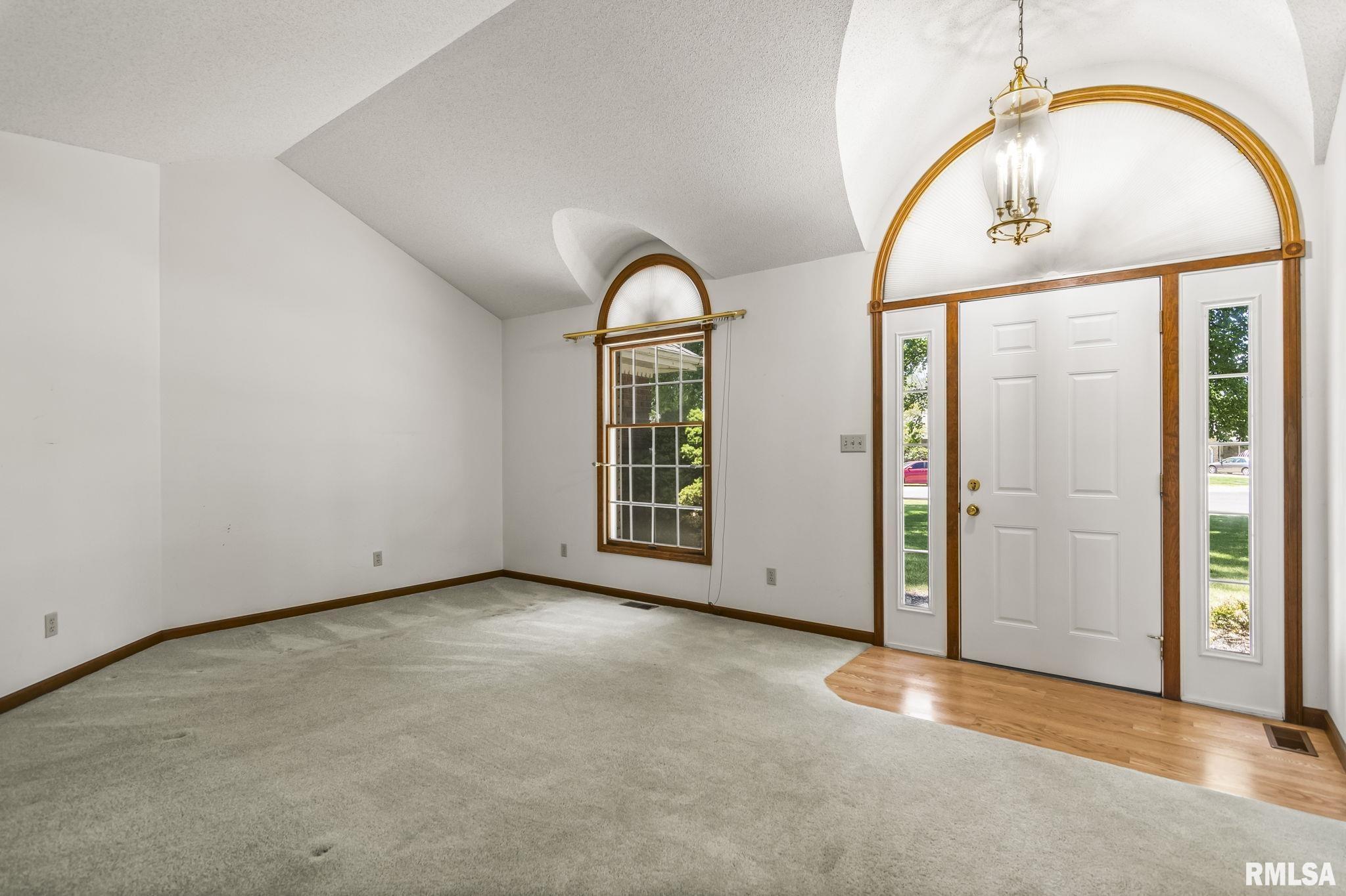 61 Heirloom Terrace