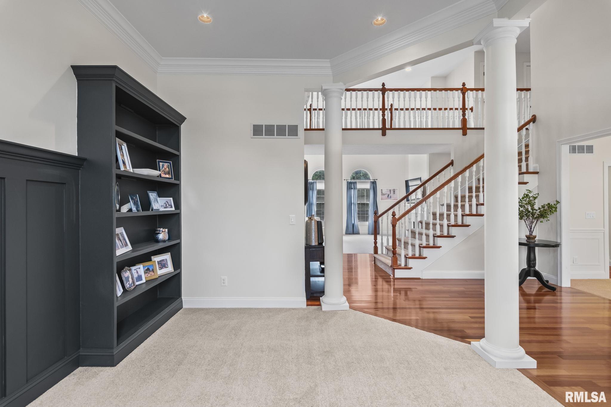 6216 Northampton Lane