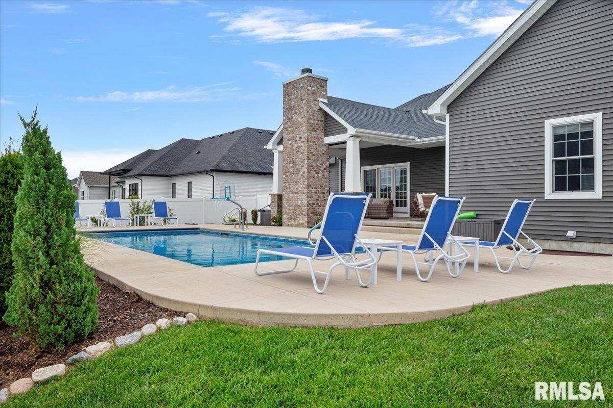3609 DEER RUN