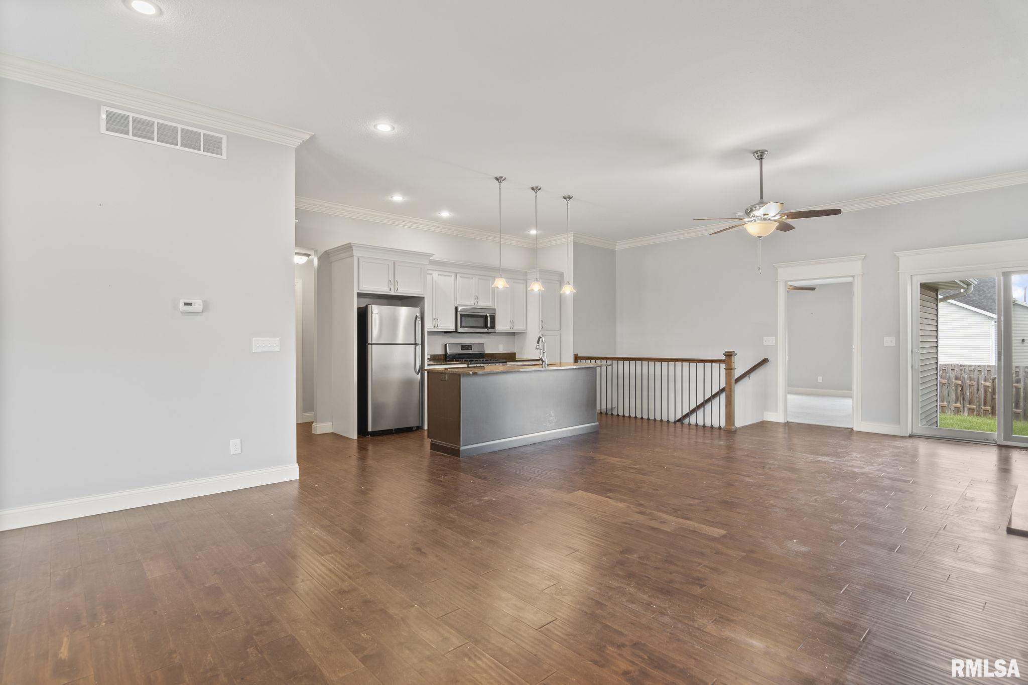 4631 THOMPSON Road