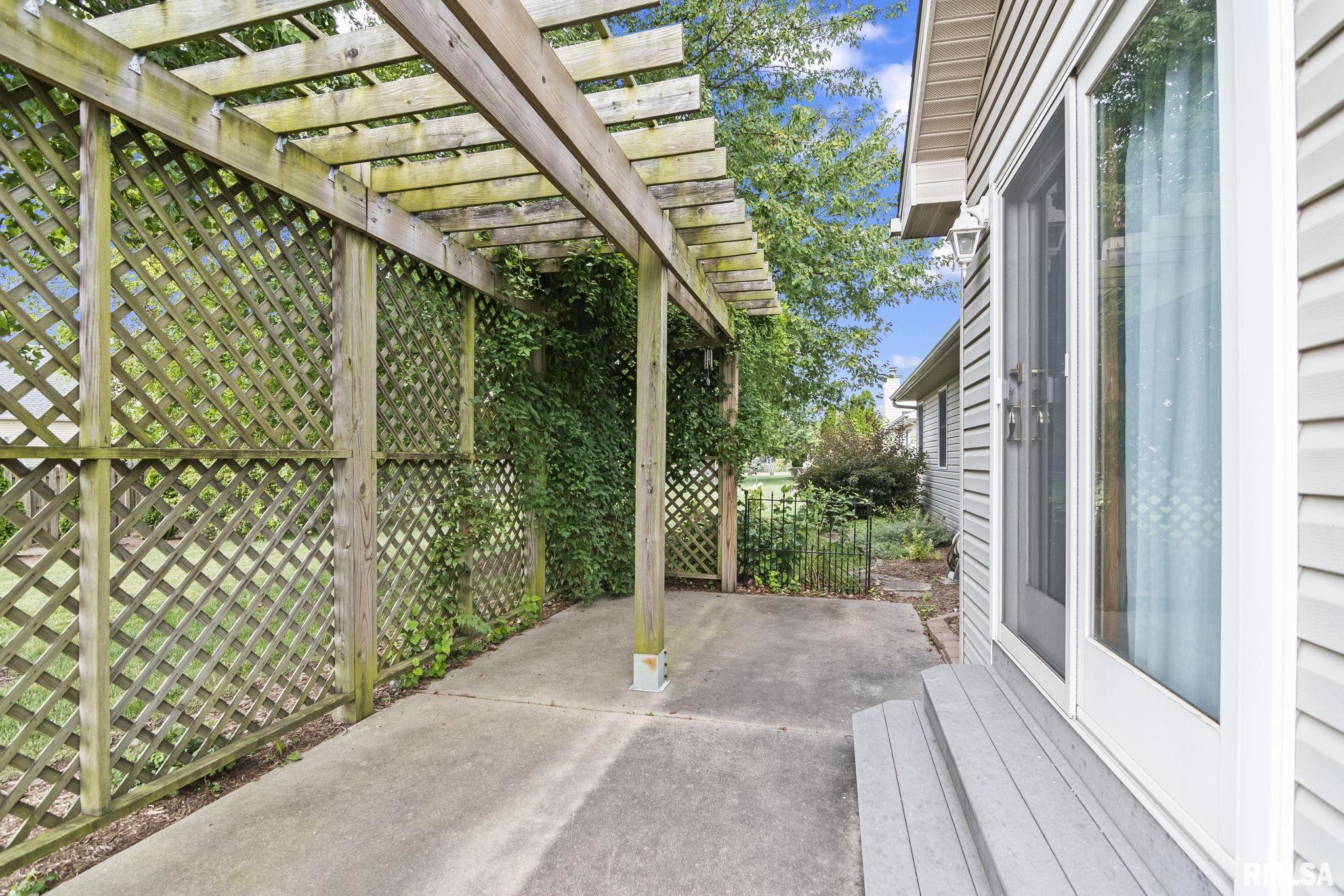 1244 OAKBROOK Avenue