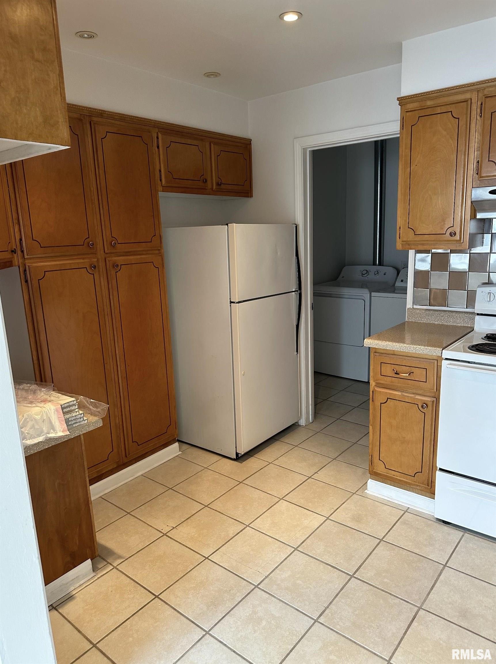 1439 STEVENSON Drive