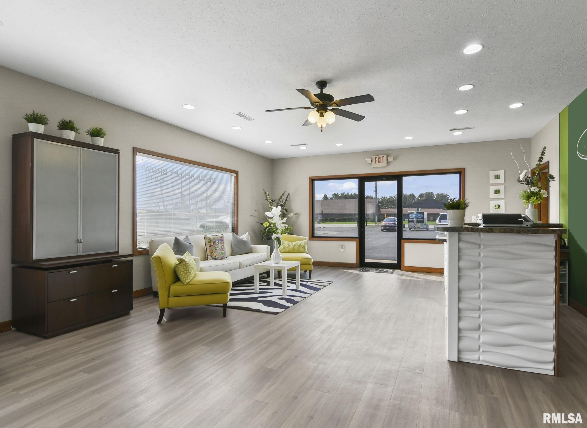 1220 N MAIN Street