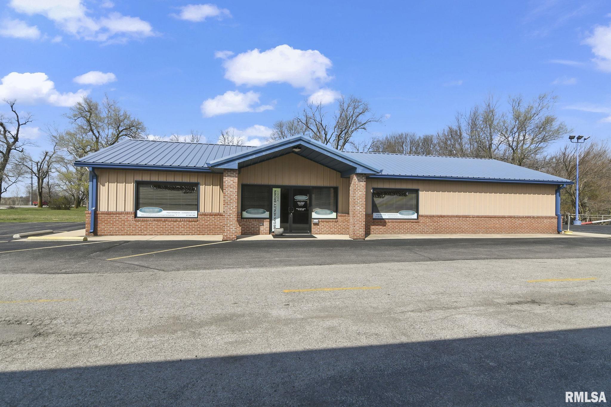 1220 N MAIN Street