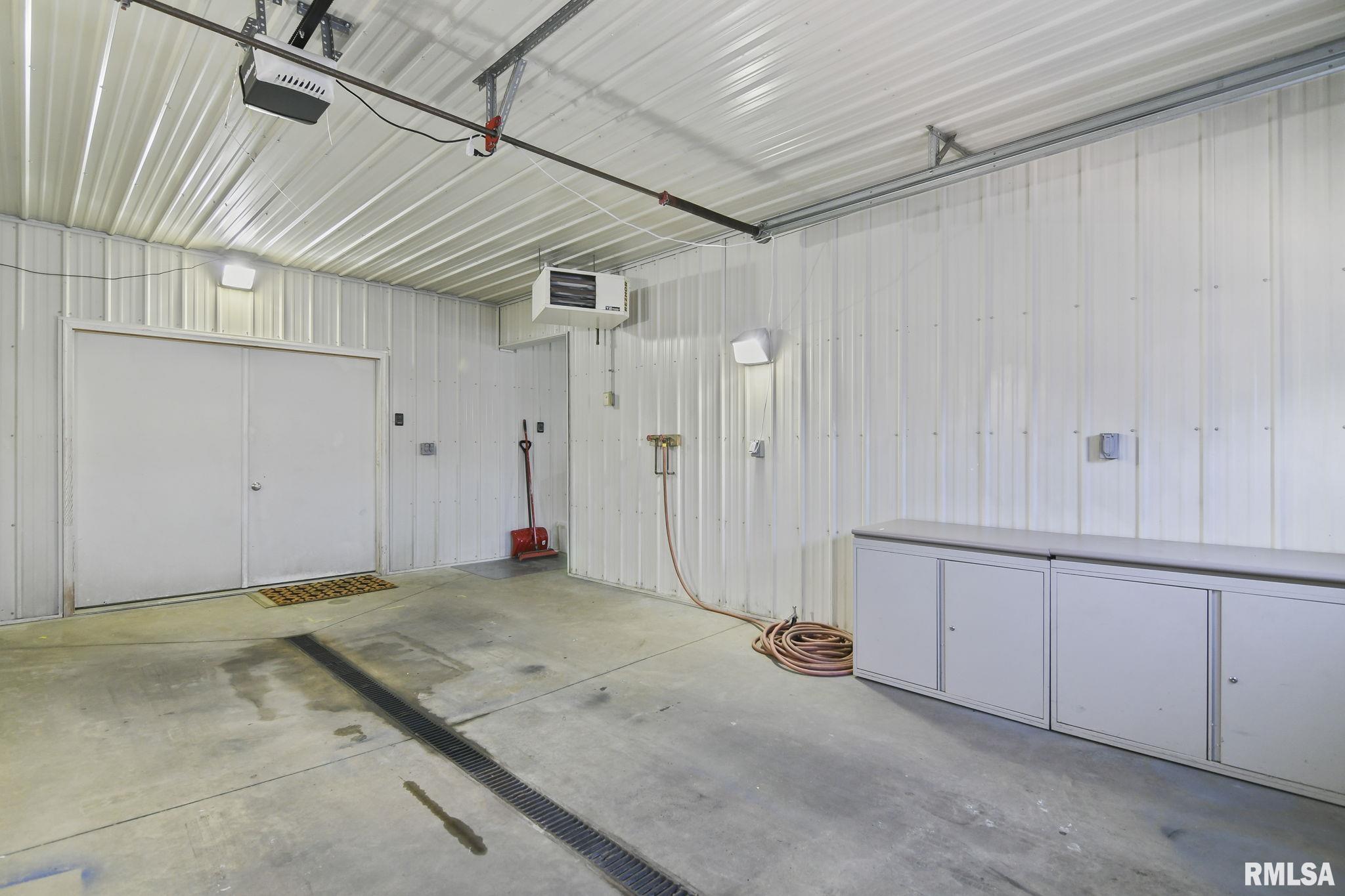 1220 N MAIN Street