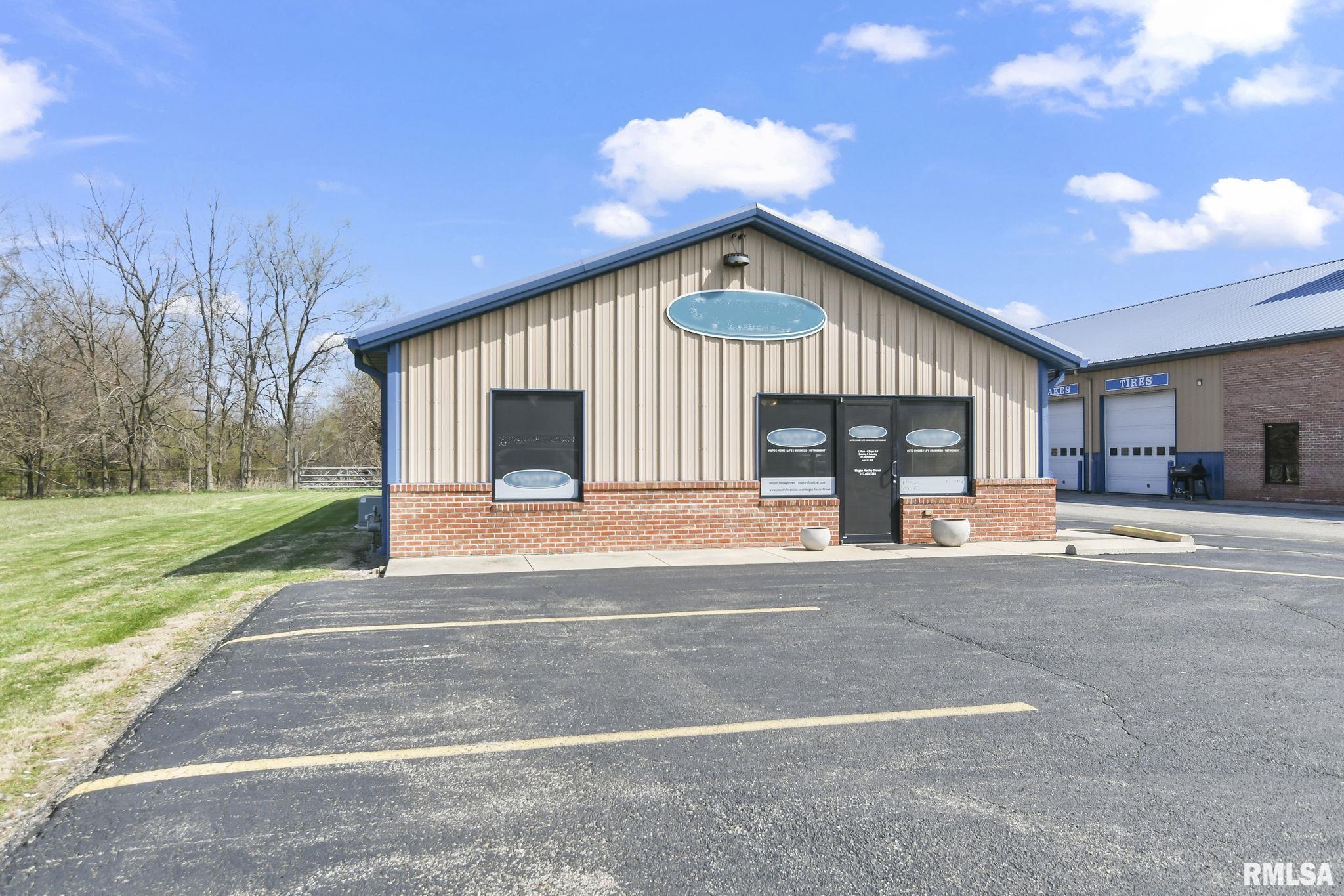 1220 N MAIN Street