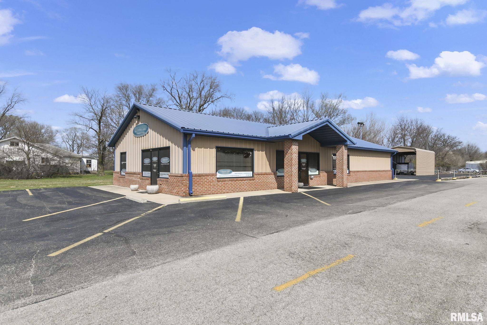 1220 N MAIN Street