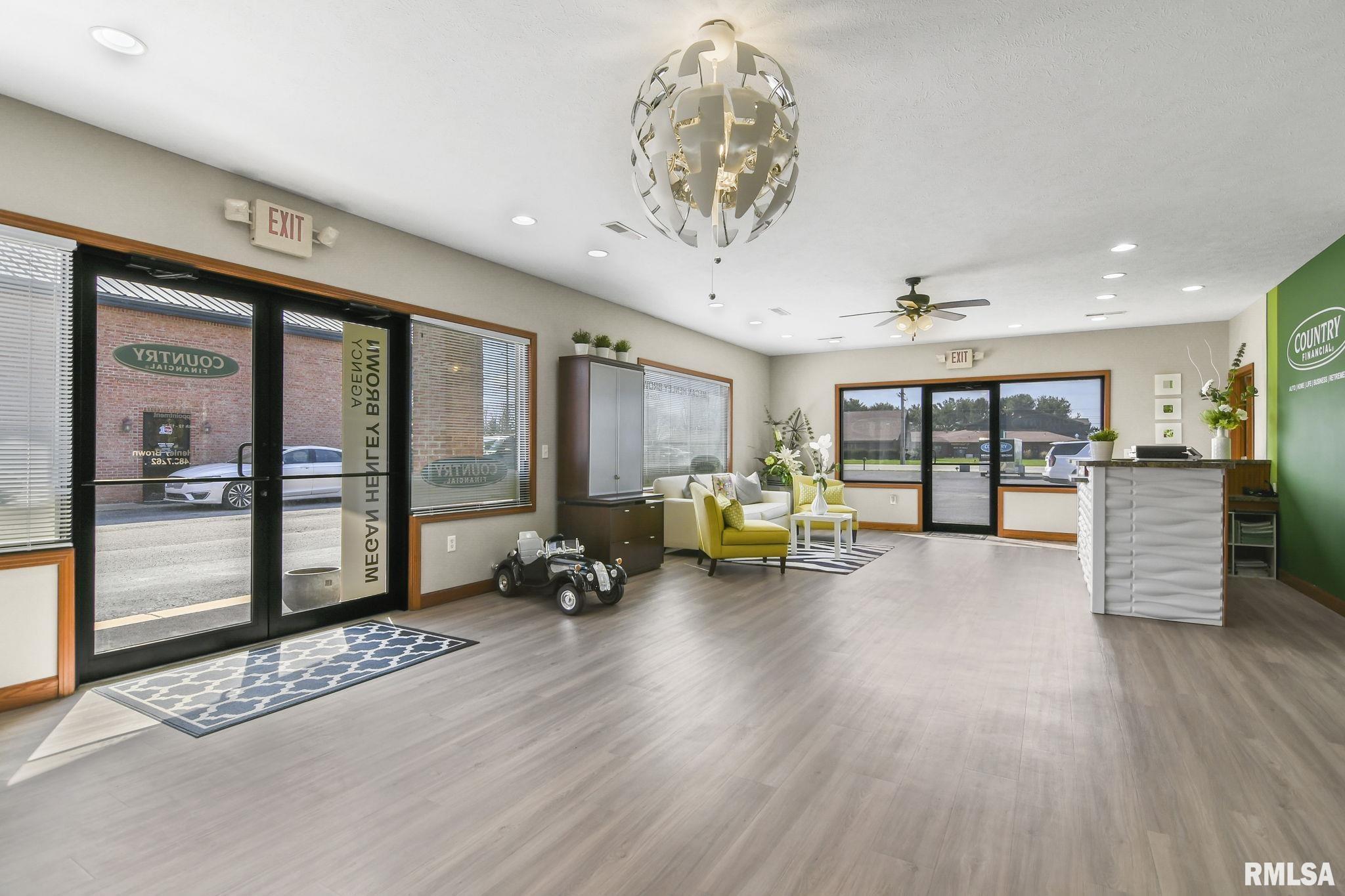 1220 N MAIN Street