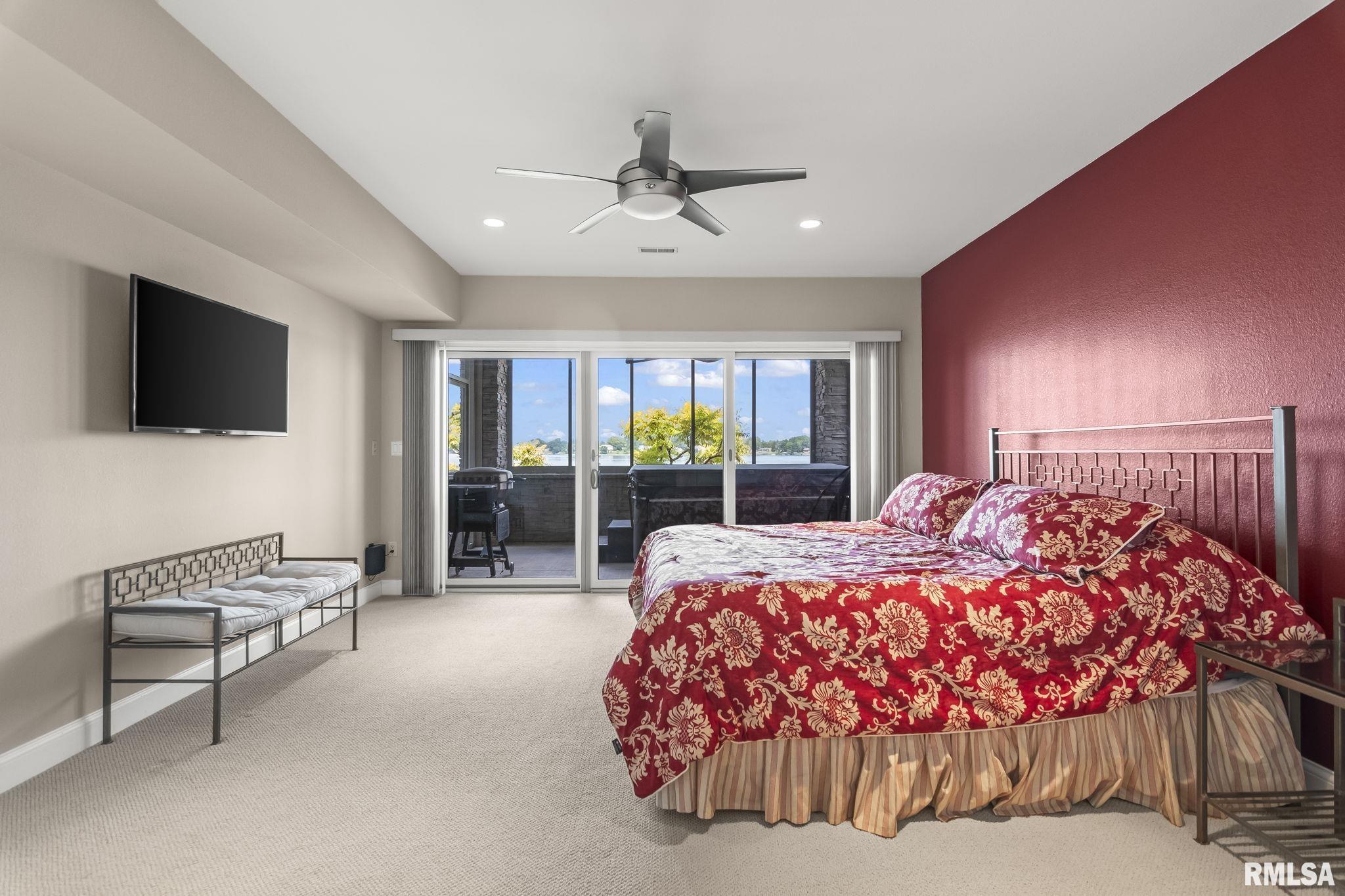 315 Harbor Point Place Unit: 315