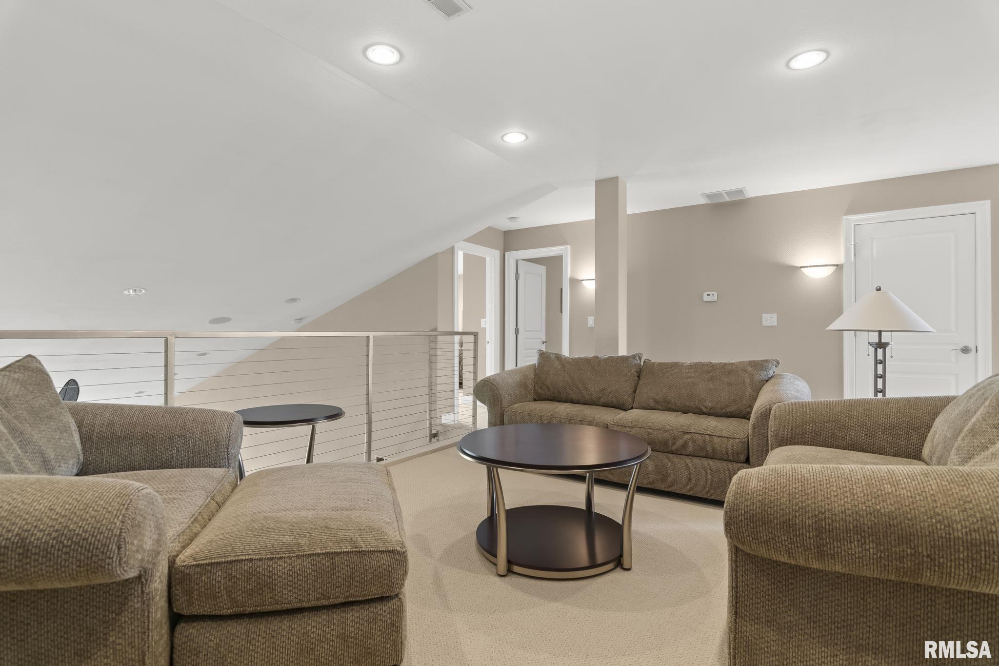 315 Harbor Point Place Unit: 315