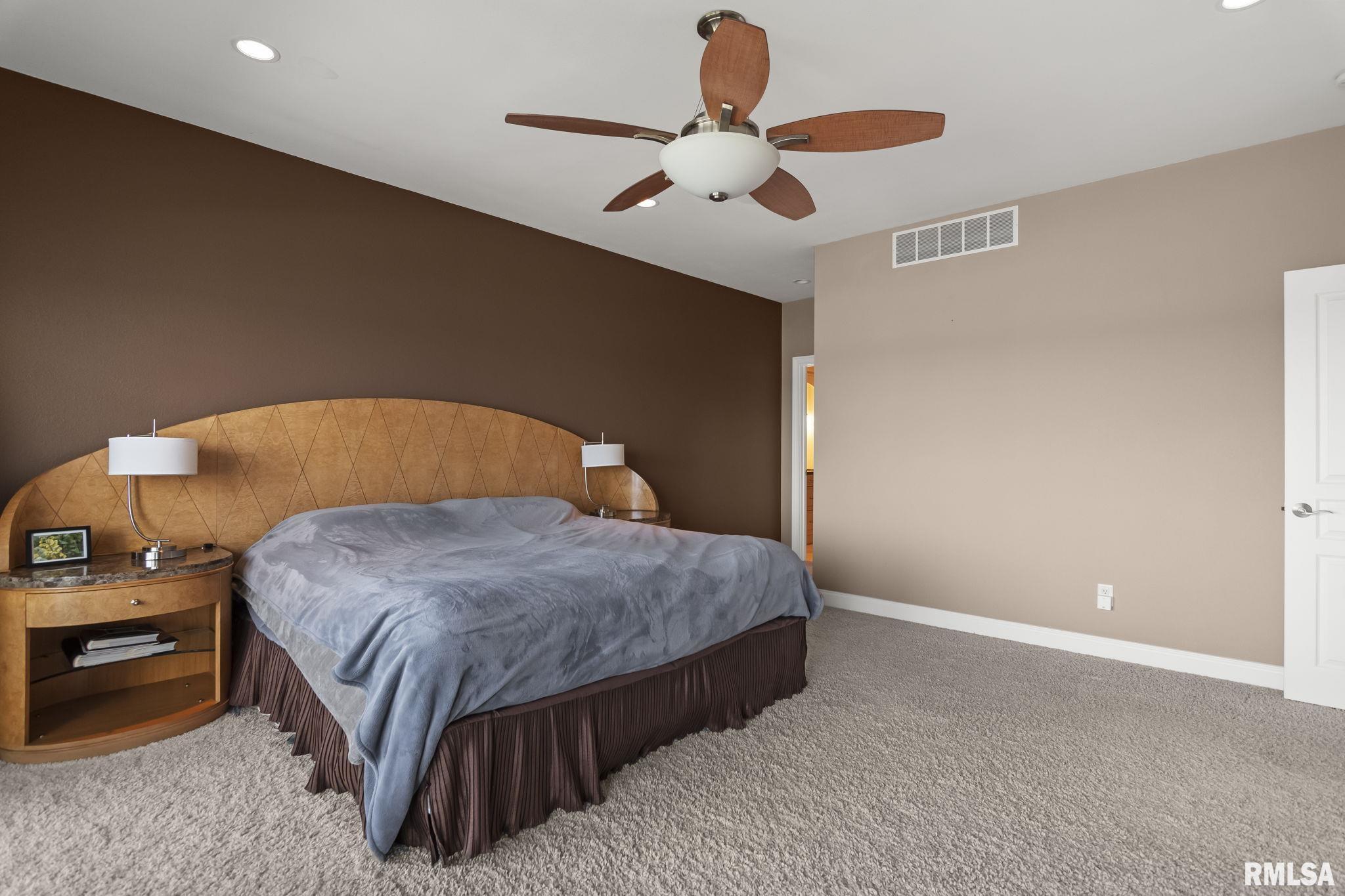 315 Harbor Point Place Unit: 315