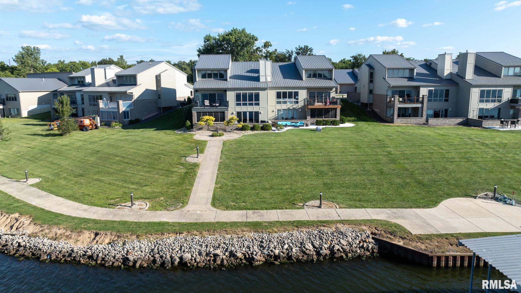 315 Harbor Point Place Unit: 315