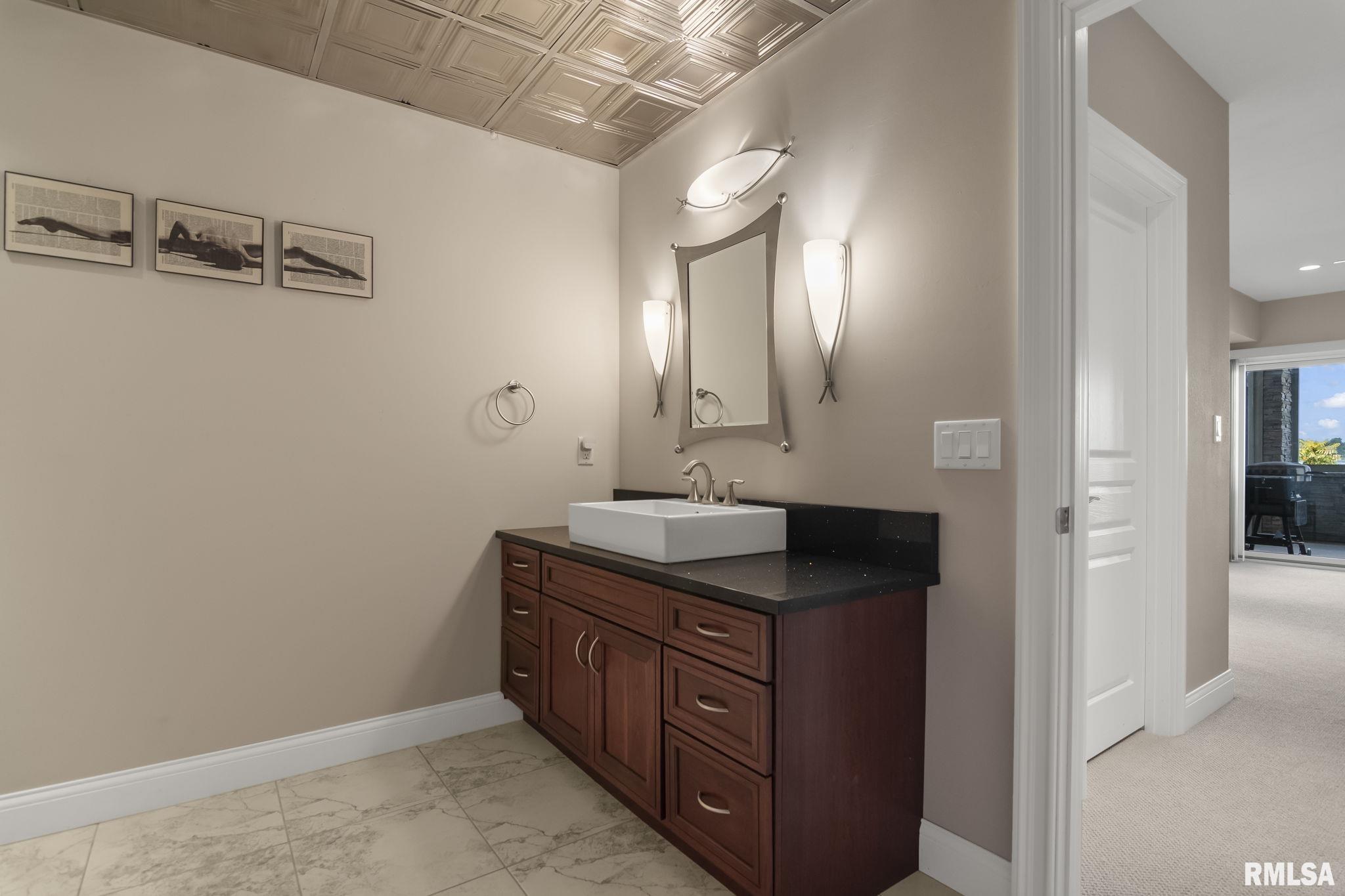 315 Harbor Point Place Unit: 315