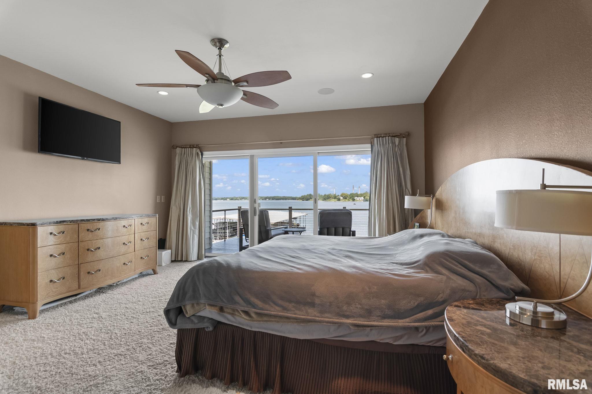 315 Harbor Point Place Unit: 315