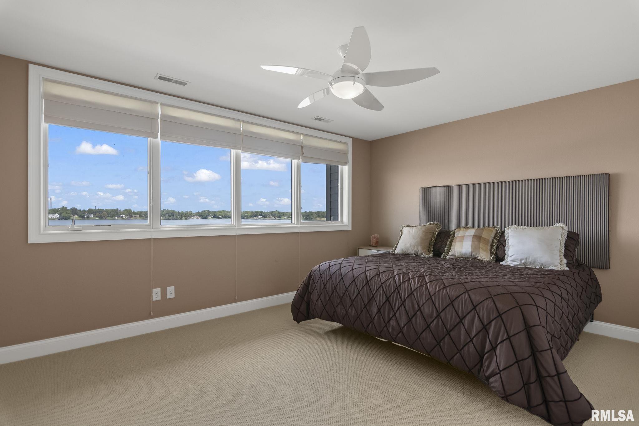 315 Harbor Point Place Unit: 315