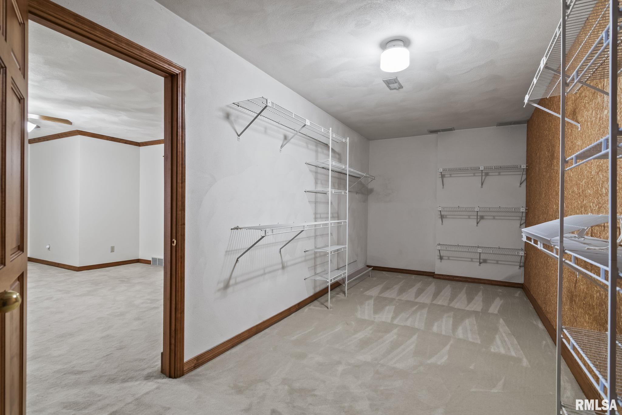 1808 CHERRY Road Unit: 8