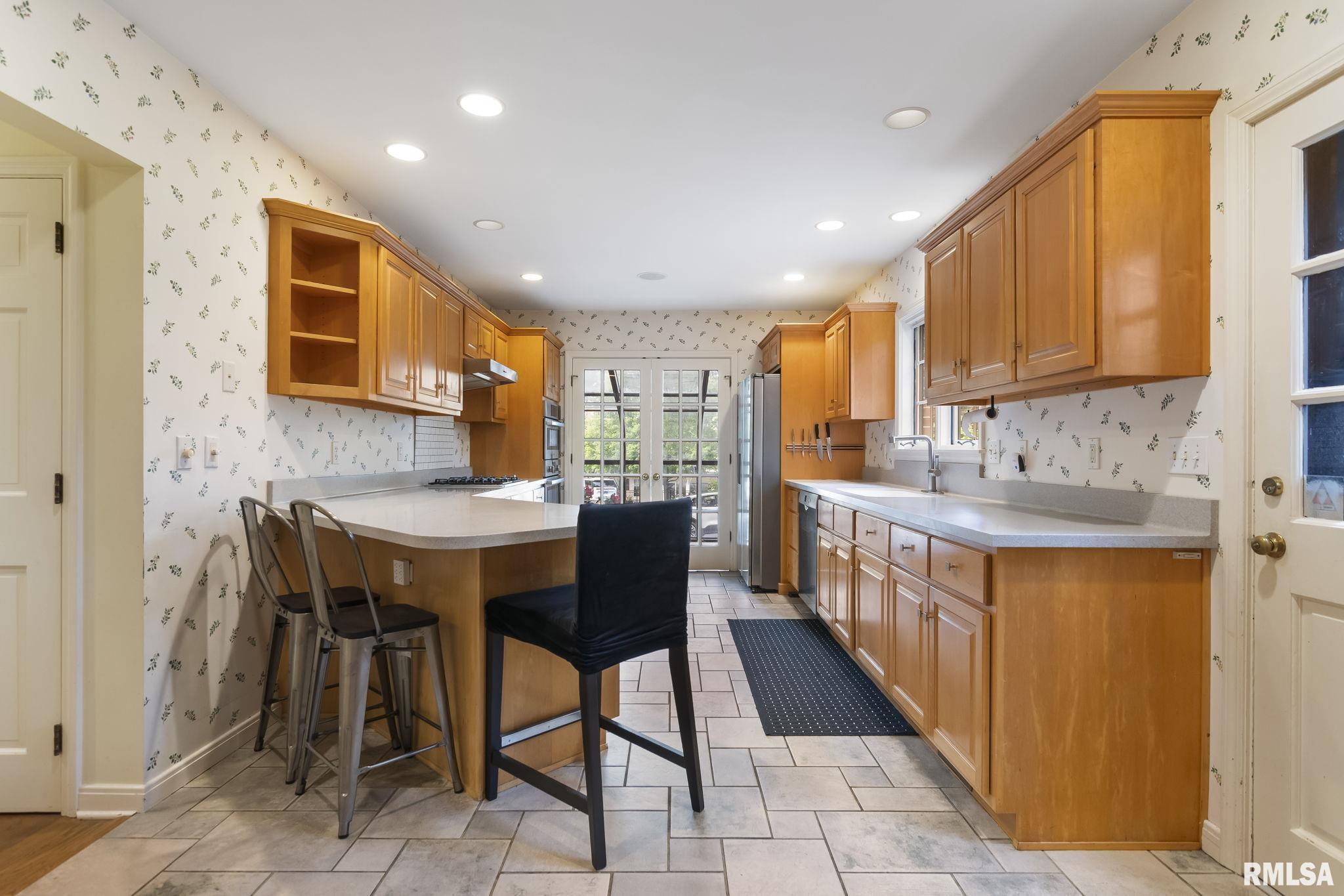 26 PINE TREE Drive