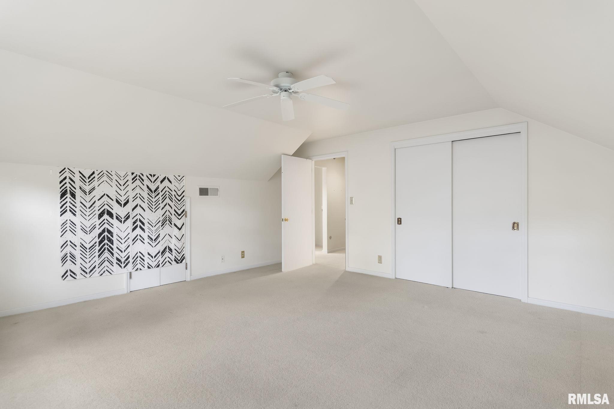 26 PINE TREE Drive