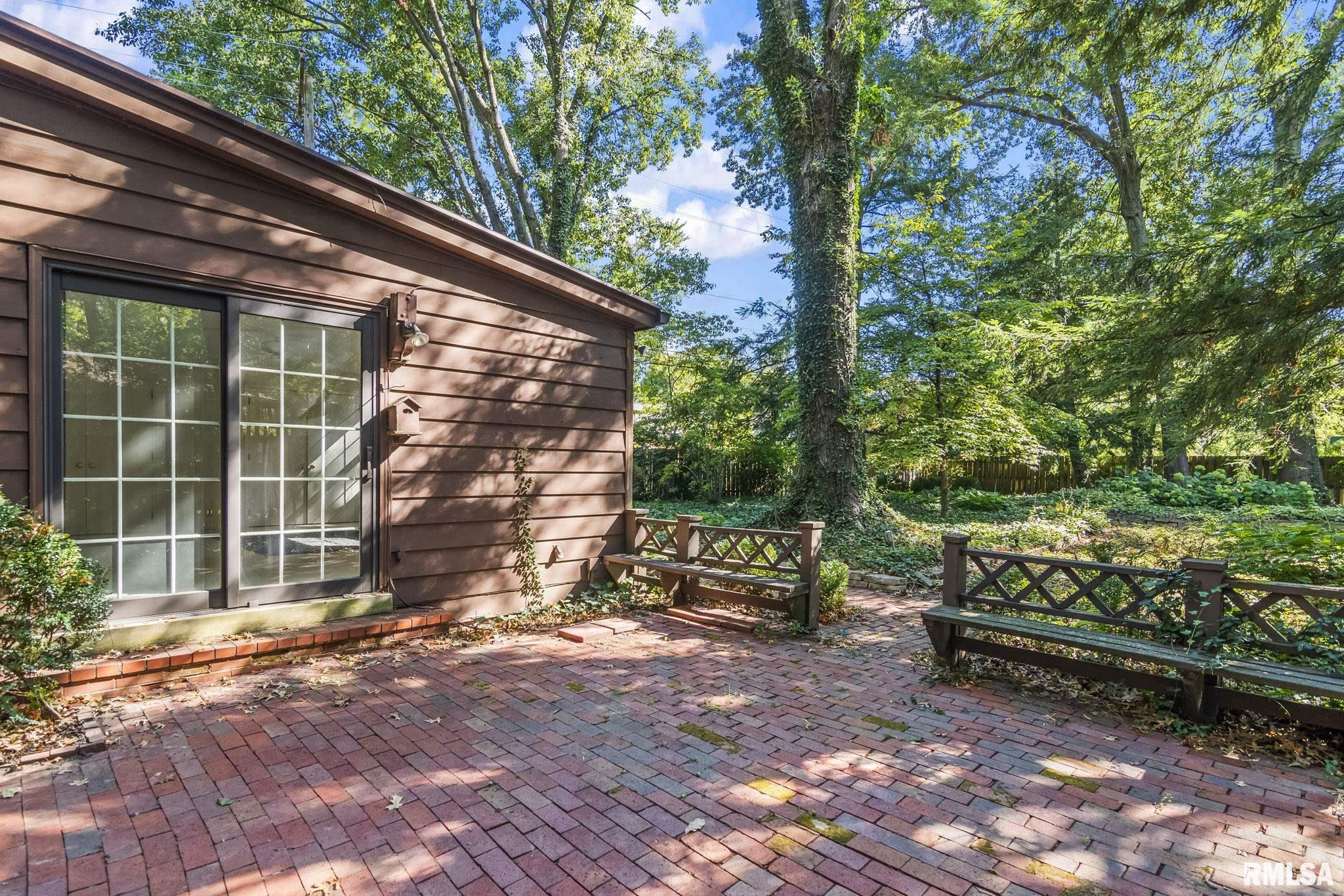 26 PINE TREE Drive