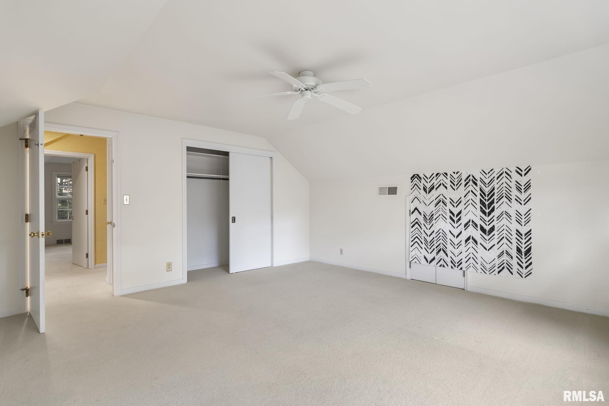 26 PINE TREE Drive