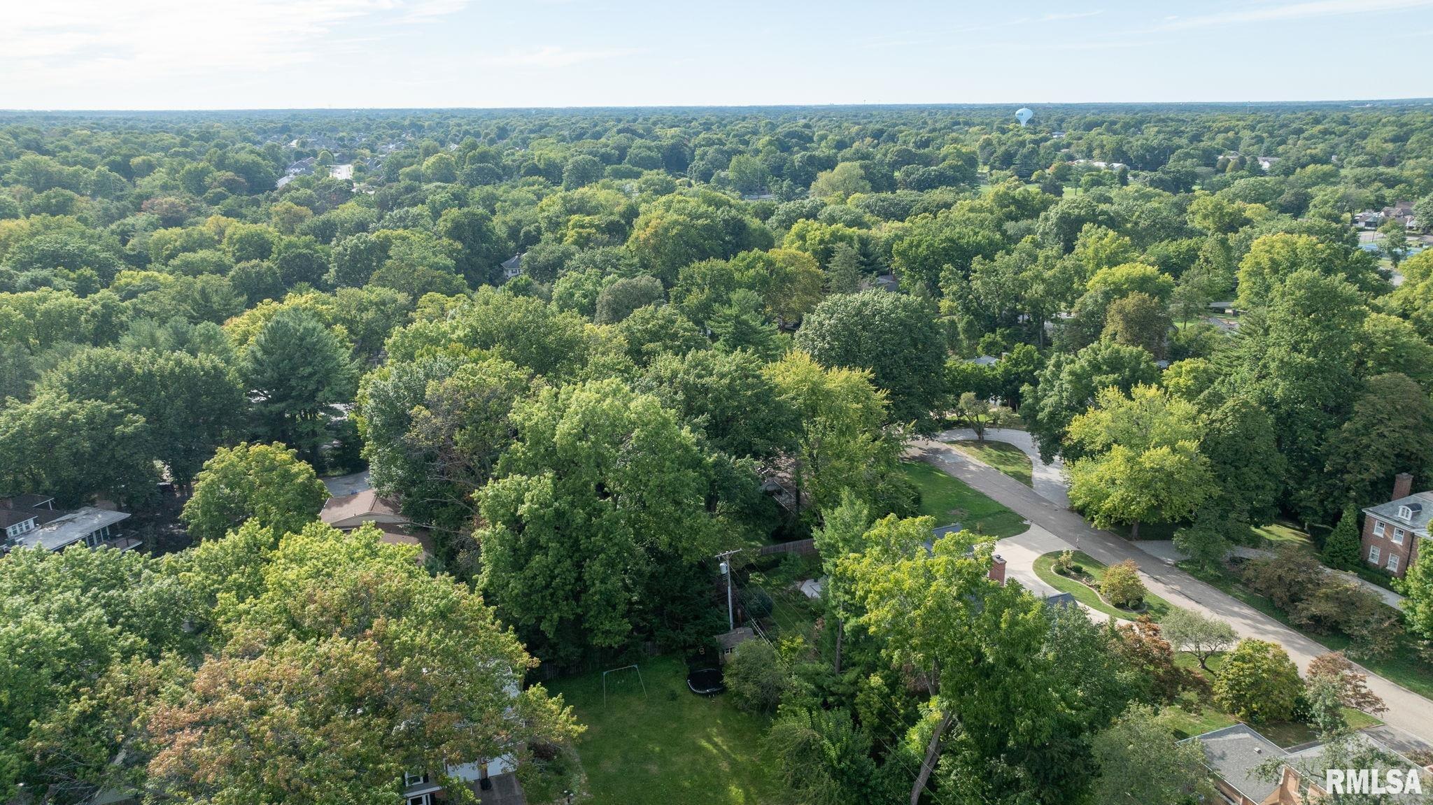 26 PINE TREE Drive