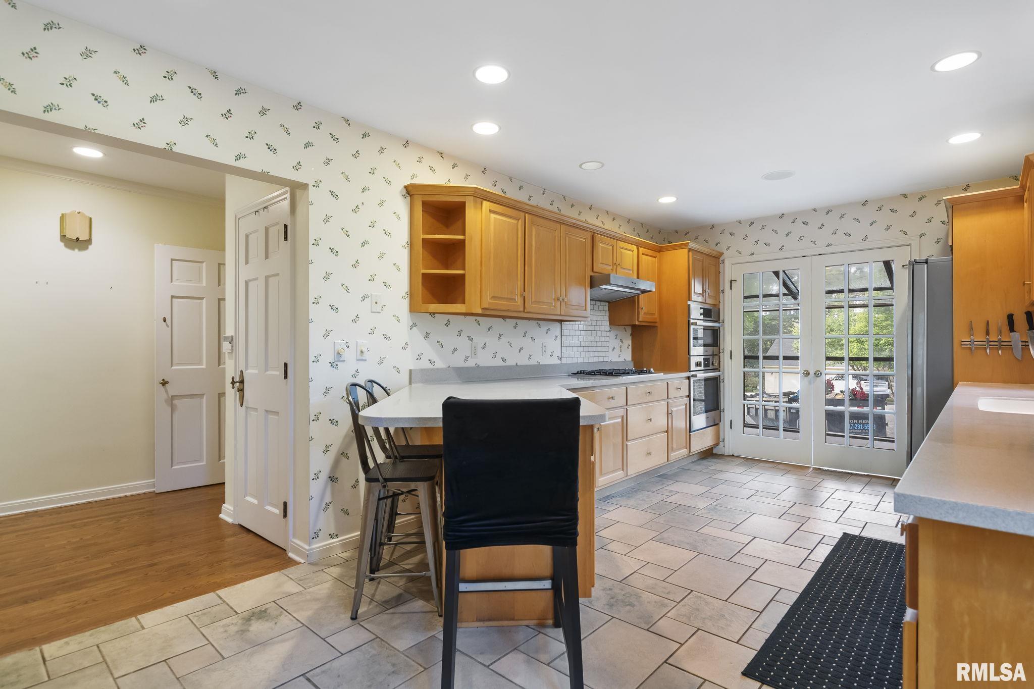 26 PINE TREE Drive
